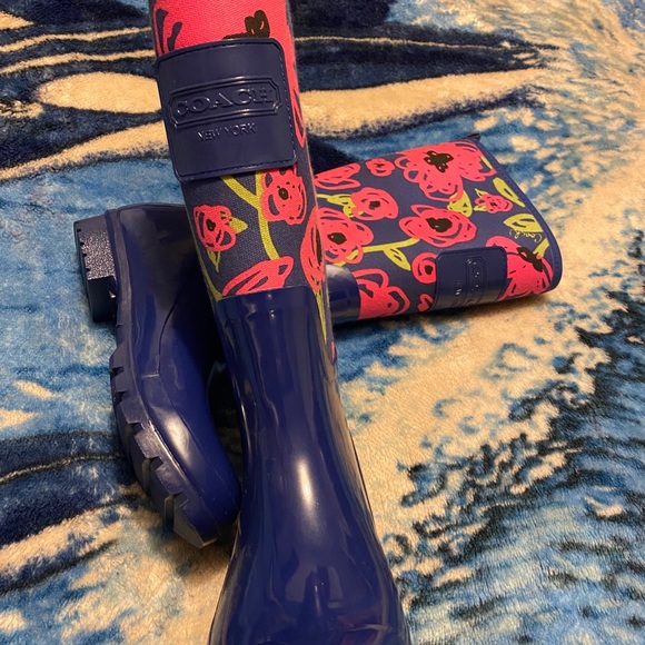New coach Cute colorful rain boots - Picture 4 of 5